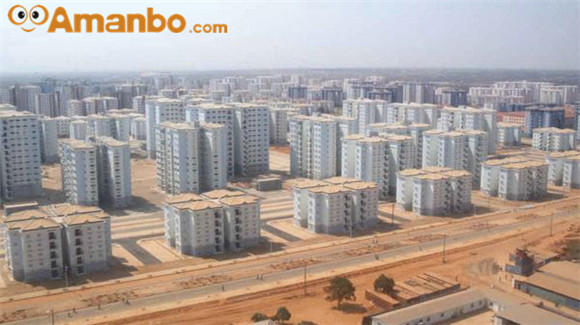 非洲城市中国造：住长城公寓逛北京路
