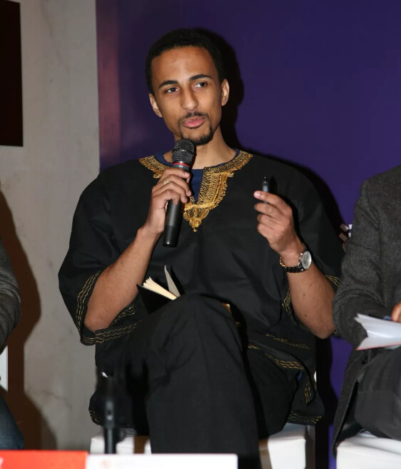 　　2017年12月30日，由北京大学非洲研究中心、北京大学非洲学生联谊会和北京大学开罗校友会共同主办的博雅非洲新年论坛在北京大学斯坦福中心举行。作为中心重要的年度学术活动，今年论坛的主题是“‘一带一路’倡议和非洲《2063年议程》”。此次论坛受到来自学界、中国政府、非洲驻华使馆、媒体、参与中非经济合作的企业以及非洲华人华侨团体等多方的广泛关注，近150名嘉宾受邀出席了活动。