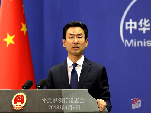 　　外交部发言人耿爽6日主持例行记者会 ，就近期热点进行回应。相关内容如下：  　　问：据报道，美国国务院官员2日称，部分撒哈拉以南非洲国家从中国等国获得低息贷款，其中一半贷款来自中国，低息贷款使这些国家债务问题越来越严重。中国、俄罗斯、伊朗、朝鲜从非洲获得资源，而有关非洲国家却未得到发展。中方对此如何评论?  　　答：这种说法与事实完全不符。  　　当前，一些非洲国家的债务是长期积累的结果，不是这两年才发生的。中国并不是非洲国家主要债权方。  　　任何国家在经济起飞阶段、特别是工业化起步阶段，都需要融资支持。没有资金保障，非洲工业化和现代化很难实现。  　　中国对非洲的融资支持主要投入基础设施建设和生产性领域。中国企业在非洲建设了很多公路、铁路、港口、机场、通信等基础设施项目，极大地改善了非洲的经济发展环境，帮助非洲“筑巢引凤”，吸引外资，增强自身“造血”功能。除了贷款以外，中国政府更鼓励、引导和支持中国企业加大对非直接投资，积极探讨PPP等新型投资合作模式。  　　我要特别强调，中方始终高度重视非洲债务可持续性问题。我们坚持集约发展理念，坚持大型基础设施建设和促进非洲产业发展同谋划、同推进，坚持既追求项目的经济社会效益、也注重增强非洲国家的自主可持续发展能力，全力防止非洲国家增加债务负担。  　　中方欢迎国际社会共同致力于支持非洲实现和平稳定与发展，希望有关国家切实多做有利于非洲发展的事情，同时，公正、客观看待中非合作。  　　文章来自：海外网